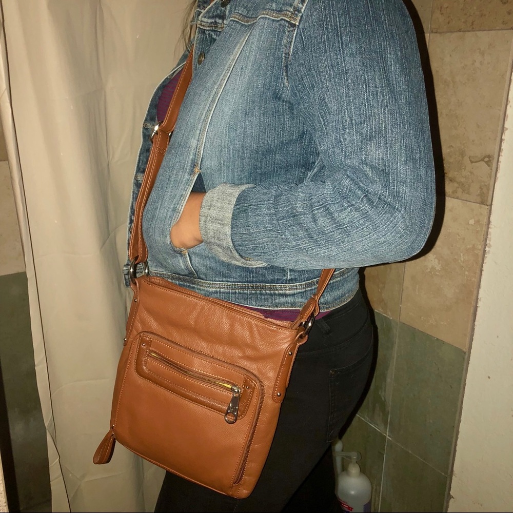 Light brown leather crossbody EUC